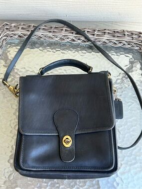 VTG! COACH Black Leather Turn-Lock Crossbody Bag (#806-8813)